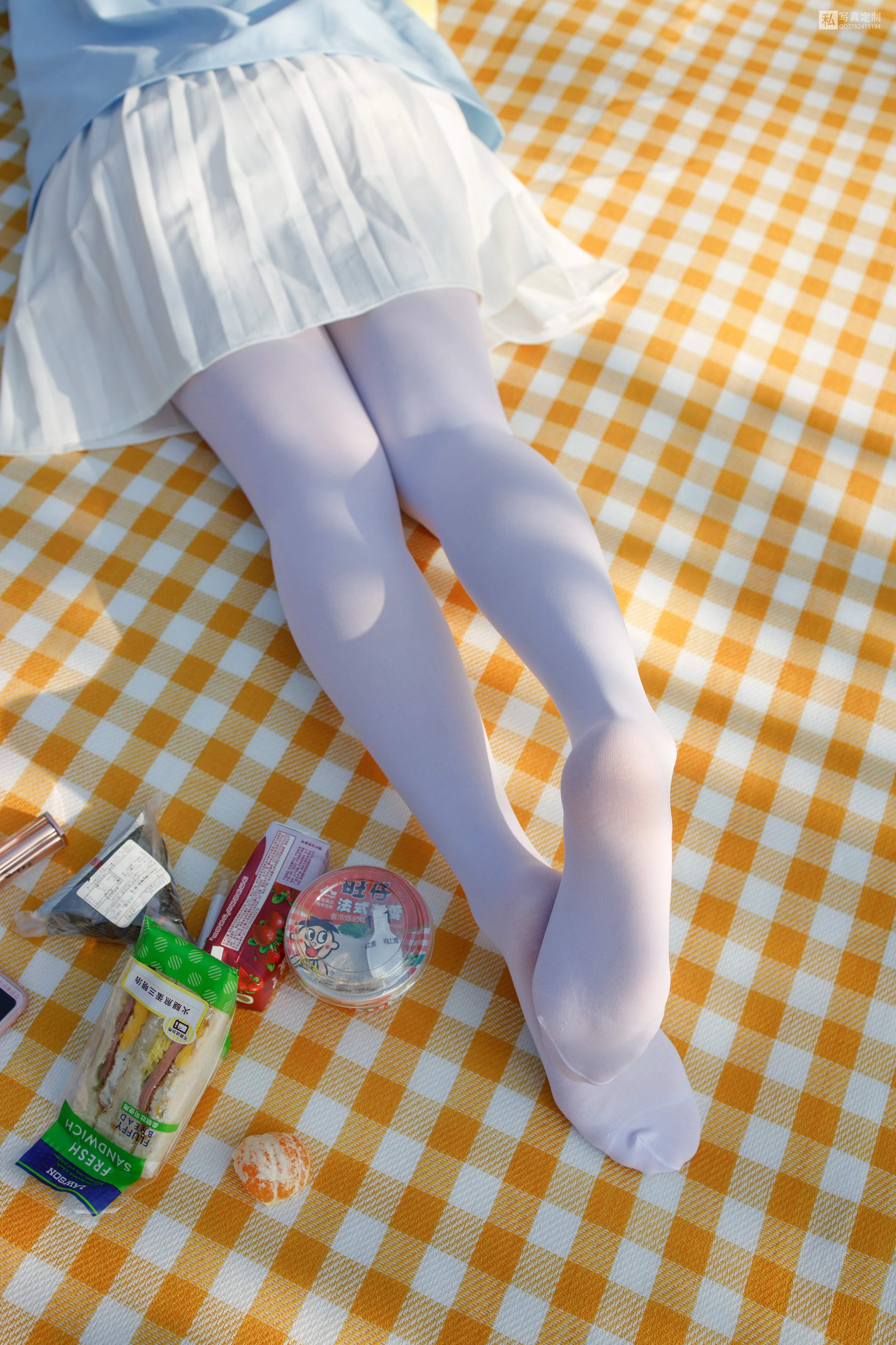 森萝财团 JKFUN-030 野餐、爆蛋和彩蛋 踩物 白丝50D 默陌 [23P 1V]插图6